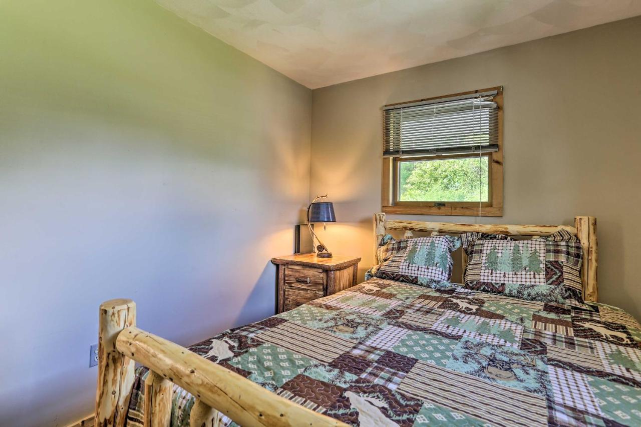 Acre Lake Chalet, 12 Mi To Elk Mountain Ski Resort Kingsley 외부 사진